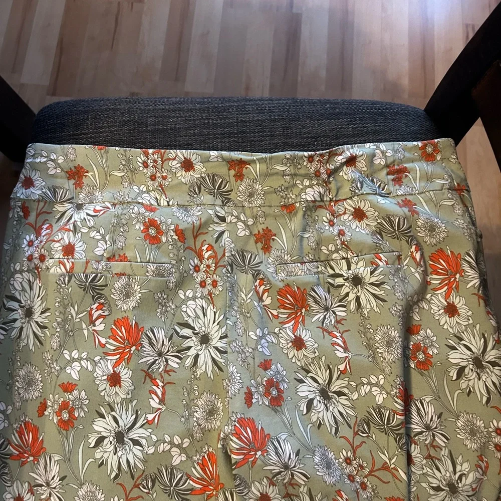 Floral Green and Orange Pants - Picture 3 of 4